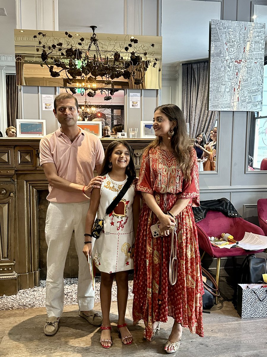 AuthorInMeUK's tweet photo. Glimpses of a fabulous #booklaunch of ‘The World Through My Eyes’ by our AIM Young Voice Author, Aishwarya Gupta among her family, friends and well-wishers in attendance. You can grab a copy of her poems here- https://t.co/sme7SH1kez
#book #poetrybooks #childauthor #author #read https://t.co/MzdwmWSiD0