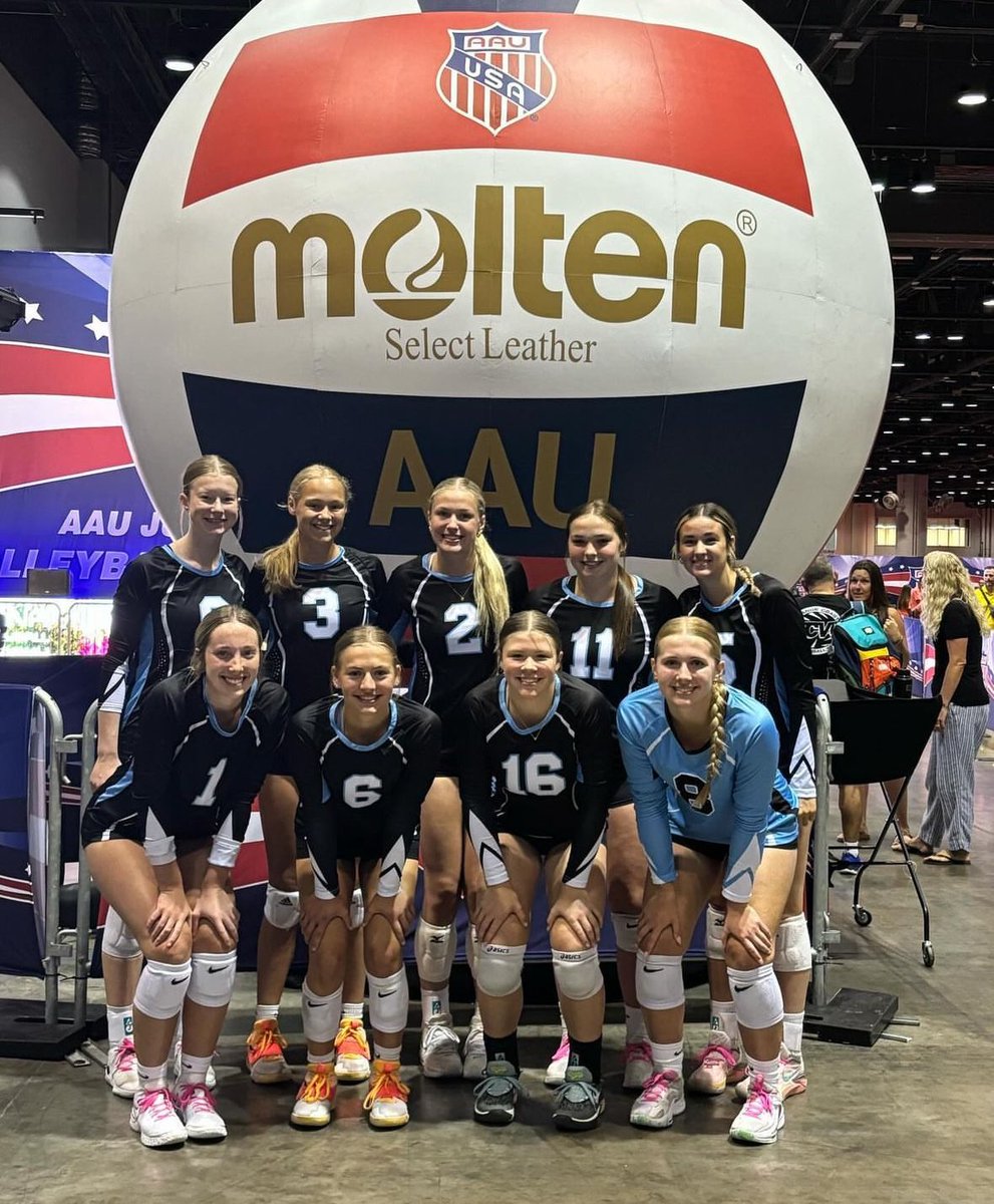 3-0 day 1 of AAU Nationals! Great start to the week! <a href="/AAUVolleyball/">AAU Volleyball</a> #aaunationals
