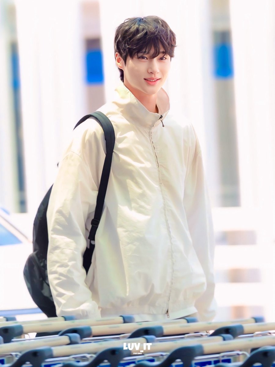 wooseokfiles's tweet photo. pretty boyfriend https://t.co/1K3f6WwMdU