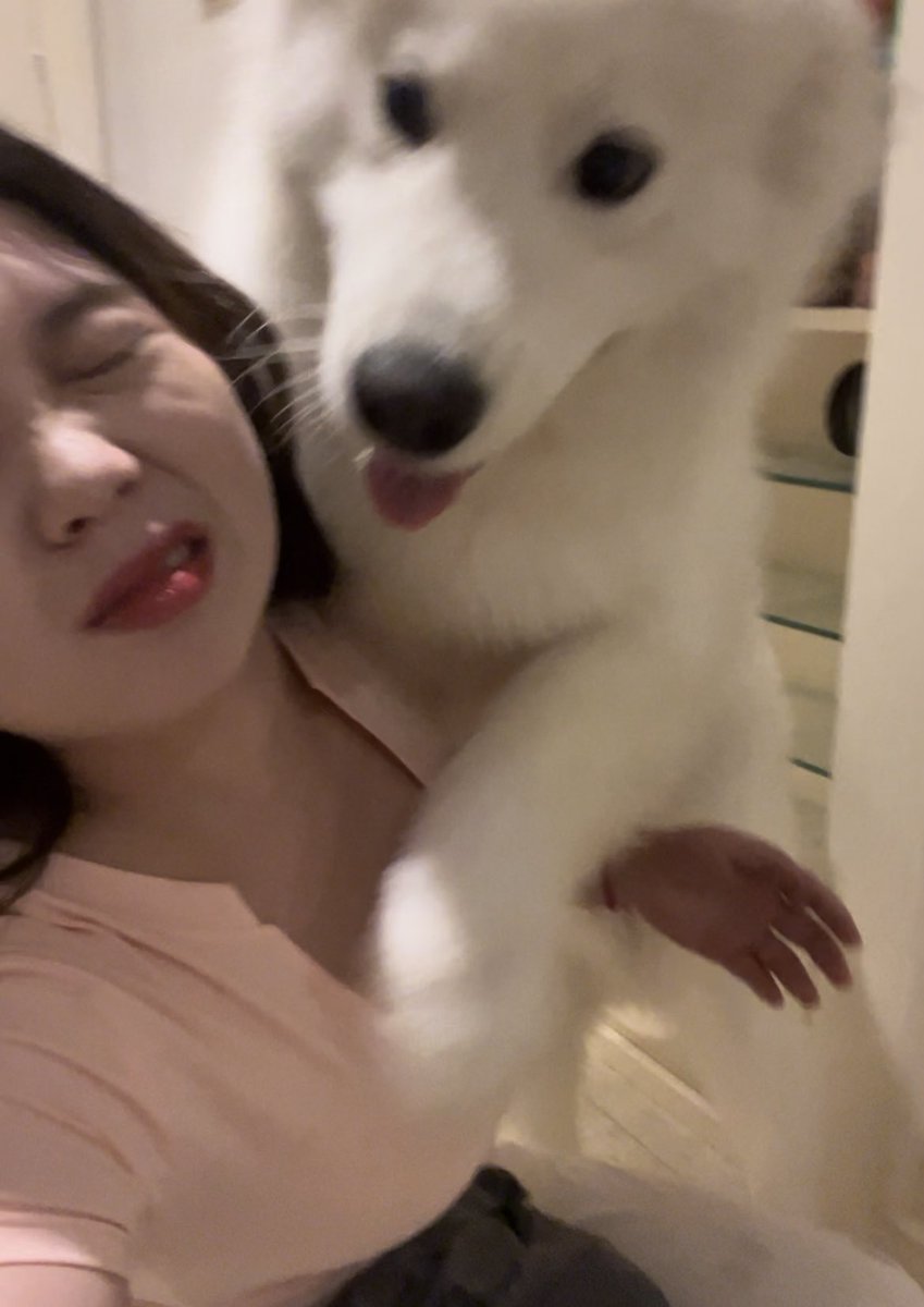 福利姬保重千千万分享的黄推图片2 - 网红私拍内容