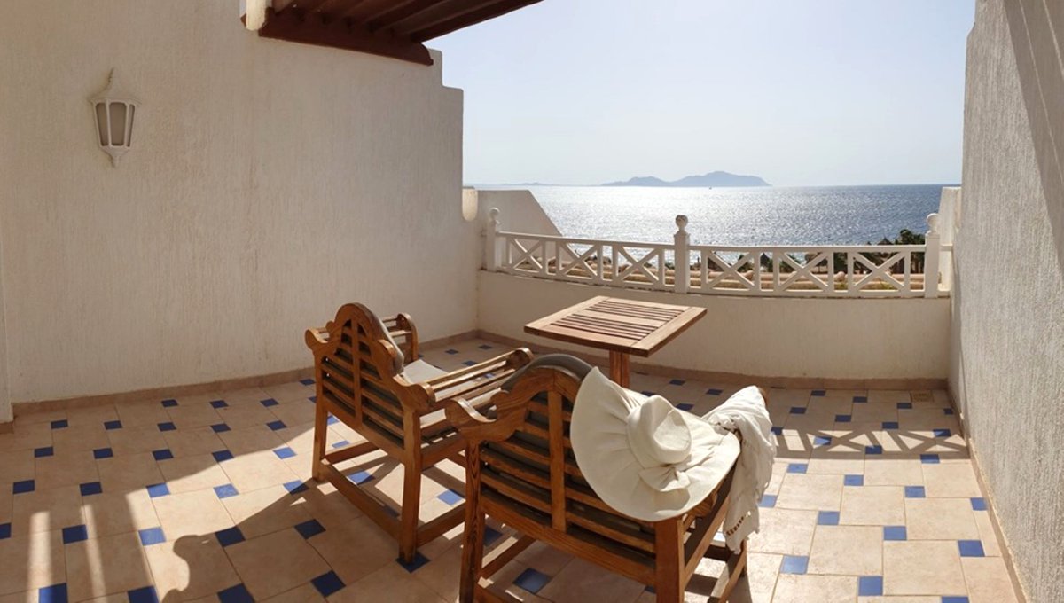 Sheraton_Sharm's tweet photo. Walking up to this charming views and tranquil atmosphere at #SheratonSharmHotel
Book your next getaway now and enjoy 15% off for 4 nights stay.
For more details, please contact us on 010 143 105 38 or through email: reservationssharmegypt@sheratonhotels.com 
#summer #offers https://t.co/C1MkpS2T4z