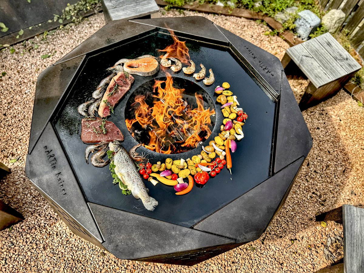 KainerMartin's tweet photo. #martinkainer #designgrill #martinkainerdesigngrill #bbq #grill #barbecue #worldwide #revolution #design #innovation #century #food #glass #wagyubeef  #wagyu #gamechanger #seafood #culinaria #food #art #excellent #productdesign #healthyfood #fish #vegetarian #sustainability https://t.co/YIoSZr8GRI