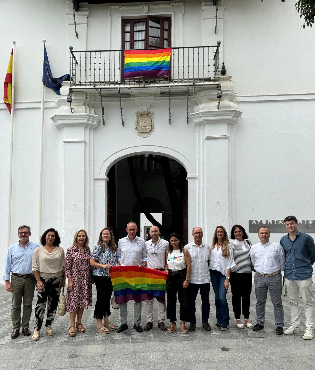 Como todos los años, #Tomares, por la #libertad de #todos sin imposiciones #ideológicas, #pride2024 🏳️‍🌈🏳️‍⚧️.

Por la #igualdad, el #Respeto, la #diversidad.
#Loveislove #orgullo 🌈#pride2024 🏳️‍🌈🏳️‍🌈🏳️‍🌈