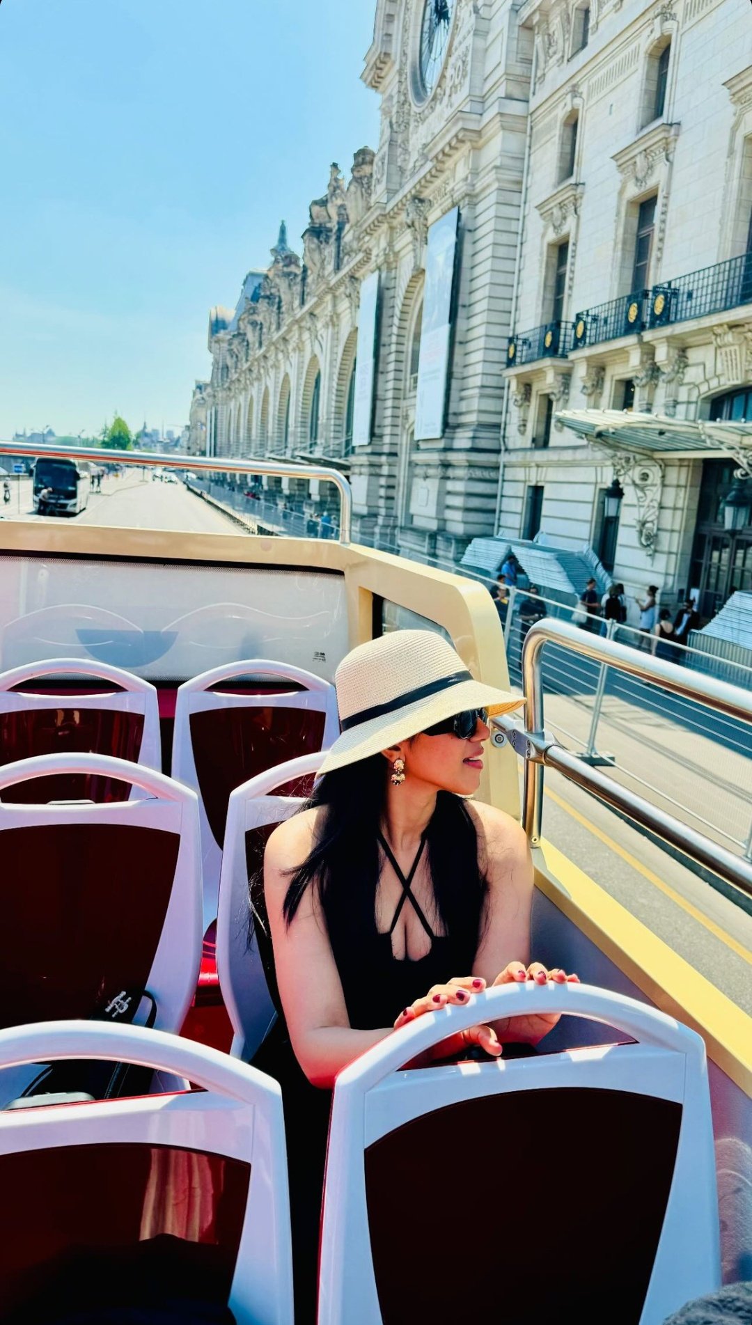 GQ_7w96bgAAMce5?format=jpg&name=large