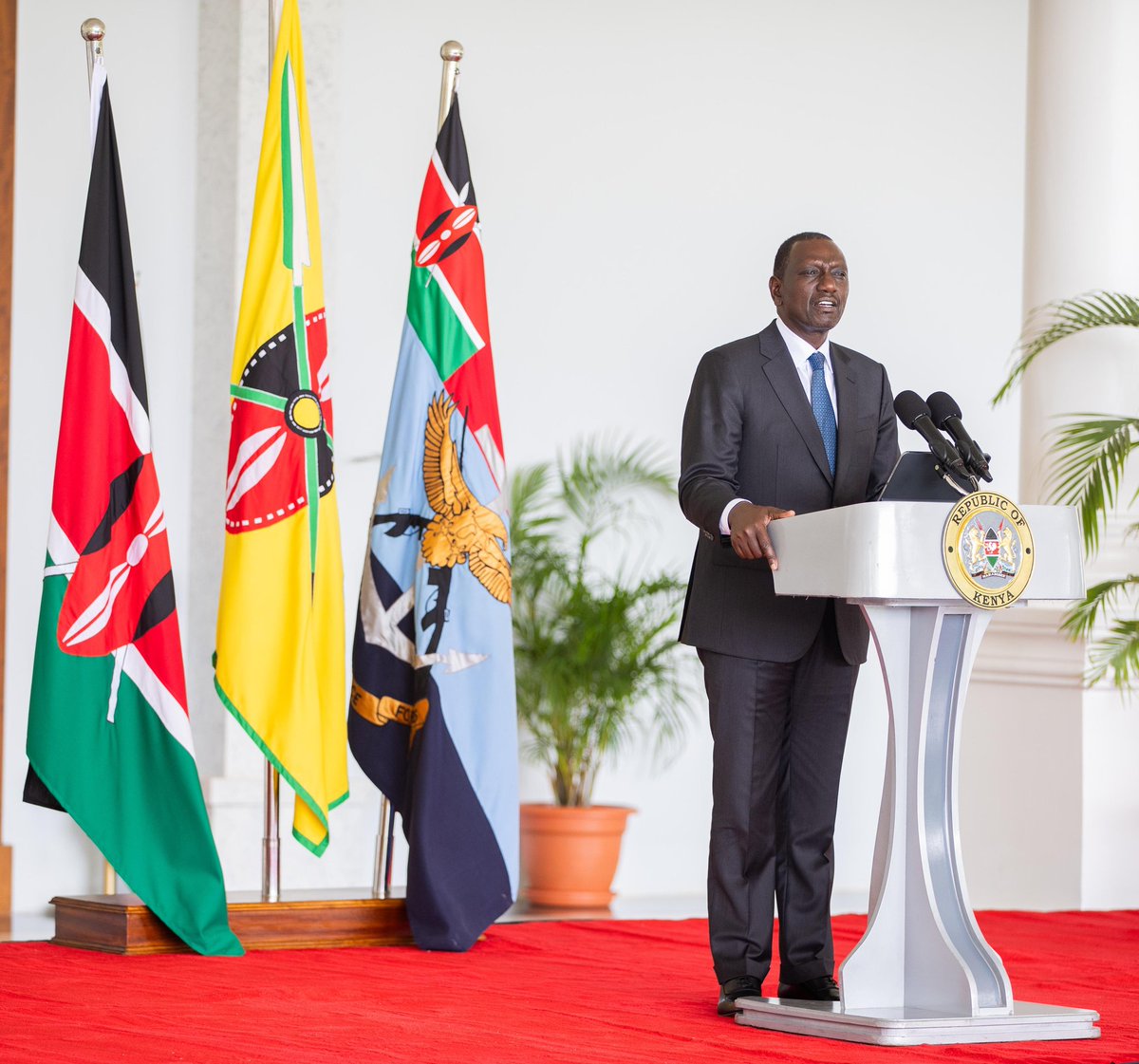 omwambaKE's tweet photo. BREAKING NEWS
President William Ruto to address the nation today at 4PM from State House, Nairobi
This comes after his decision to return the Finance Bill to Parliament.
What do you expect to hear from him? https://t.co/B581xP2df0