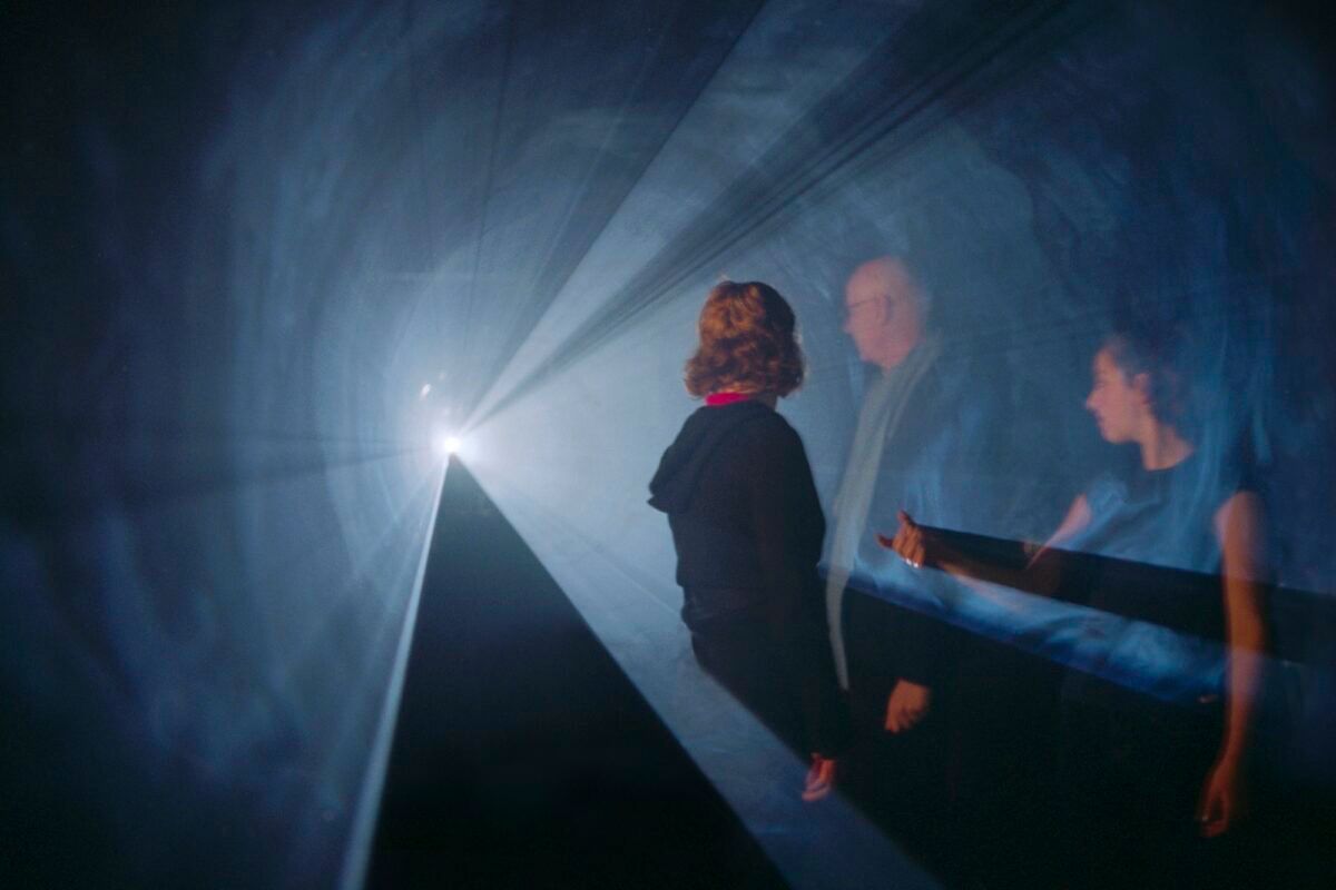worldofFAD's tweet photo. Anthony McCall: Solid Light opens at Tate Modern https://t.co/esiDg0GhEJ @tate #tatemodern #AnthonyMcCall https://t.co/ntbYgBeUH1
