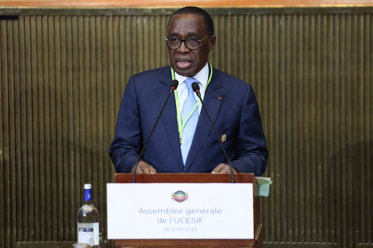 🤝Assemblée générale de l'#UCESIF
"J'aimerai réitérer toute ma satisfaction d'avoir pu contribué avec le CESEC de Côte d'Ivoire à l'avis du <a href="/lecese/">CESE</a> sur la francophonie qui sera présenté cet après-midi par <a href="/jeanloublachier/">Jean-Lou Blachier</a>"
Eugène Aka Aouélé, Président du CESEC de Côte d’Ivoire,