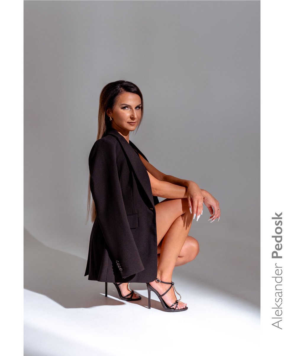 A_Pedosk's tweet photo. https://t.co/ASbJHrNurM #photoshoot https://t.co/Lg9vg4Qtrh
