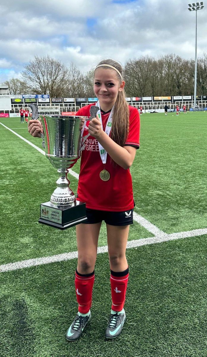 Massive congratulations to Scarlett, Jess and Dolcie for making the <a href="/kentschools_fa/">Kent Schools FA</a> Girls squad!! We are all super proud!! Well done girls!