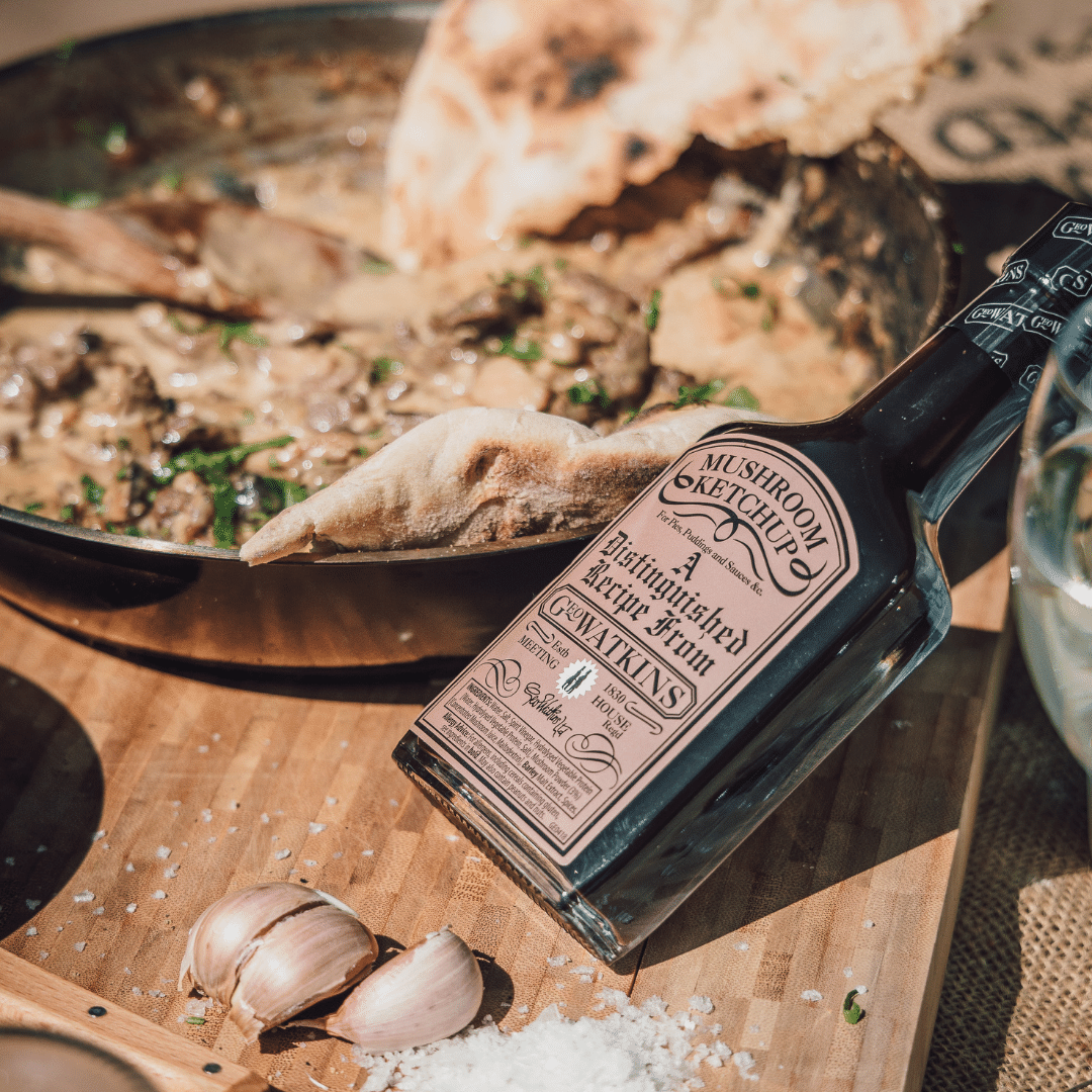 GorgeousFoodCo's tweet photo. Geo Watkins have been a staple in British cupboards since 1830.

The versatile sauces and ketchups are perfect to add flavour to pies, sauces, plates of pasta, as a marinade or even just to cheese on toast. https://t.co/011A0rie5p