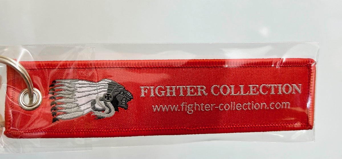 FriendsofTFC's tweet photo. TFC 'Remove Before Flight' key rings now available in our on line shop. https://t.co/IYySuJI5a5 https://t.co/ZzuhT1HL30