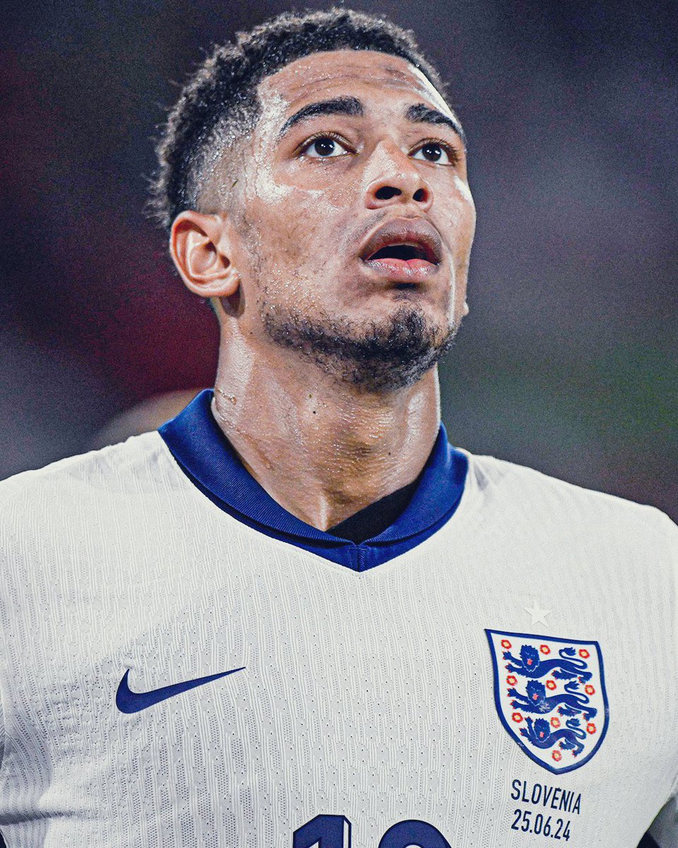 Beta_footballs's tweet photo. 🏴󠁧󠁢󠁥󠁮󠁧󠁿 Jude Bellingham vs. Slovenia last night 😳

🔄 69 passes
❌ 0 chances created
🔫 0 shots
⚡ 1 dribble completed
💔 16 times possession lost
🛡️ 0 tackles
🤼‍♂️ 2/9 duels won

Ballon d'Or favorite 🤔 
#EURo2024 #ENGSOL https://t.co/aNTxdrH9cN