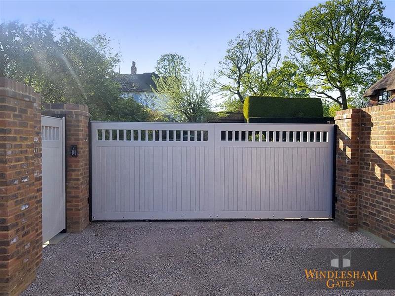 Windlesham Gates tweet media