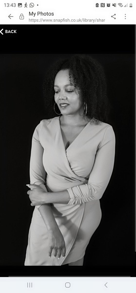 Calling out all undercover introverts here!
This might surprise you,  but despite frequent appearances in the spotlight, several people in the public eye are actually introverts at heart.
I'm one of them!  ✋🏽
#photography #blackandwhitephotography 
Credit: jampondphotography.com