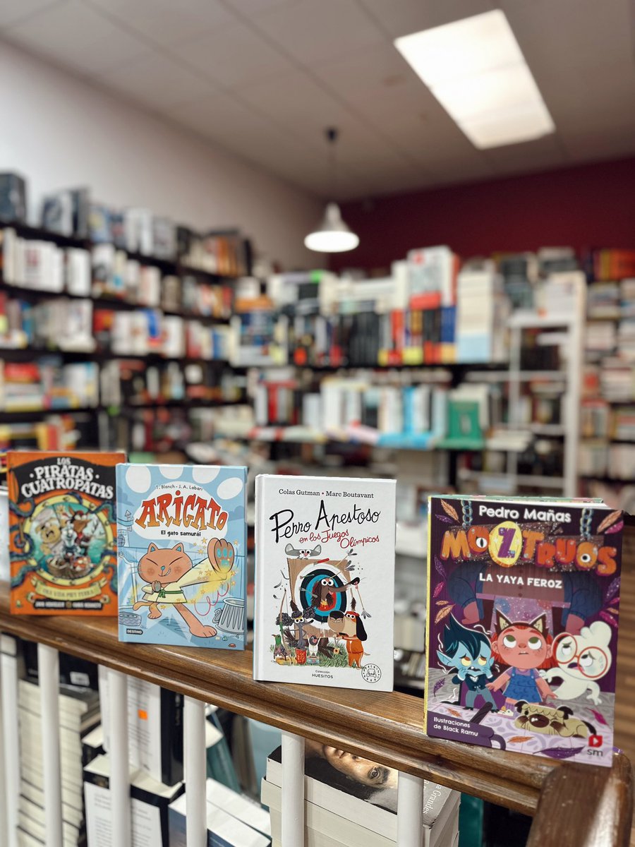 Que largos son los días de verano… ☀️
Algo que nos encanta a nosotros es que da tiempo de sobra para leer todo lo que no podemos el resto del año 🙌🏻
Hoy os dejamos recomendaciones de lecturas para niños a partir de 7-8 años 📖 
libreriaeltintero.es 
🌊 Os esperamos, lectores.