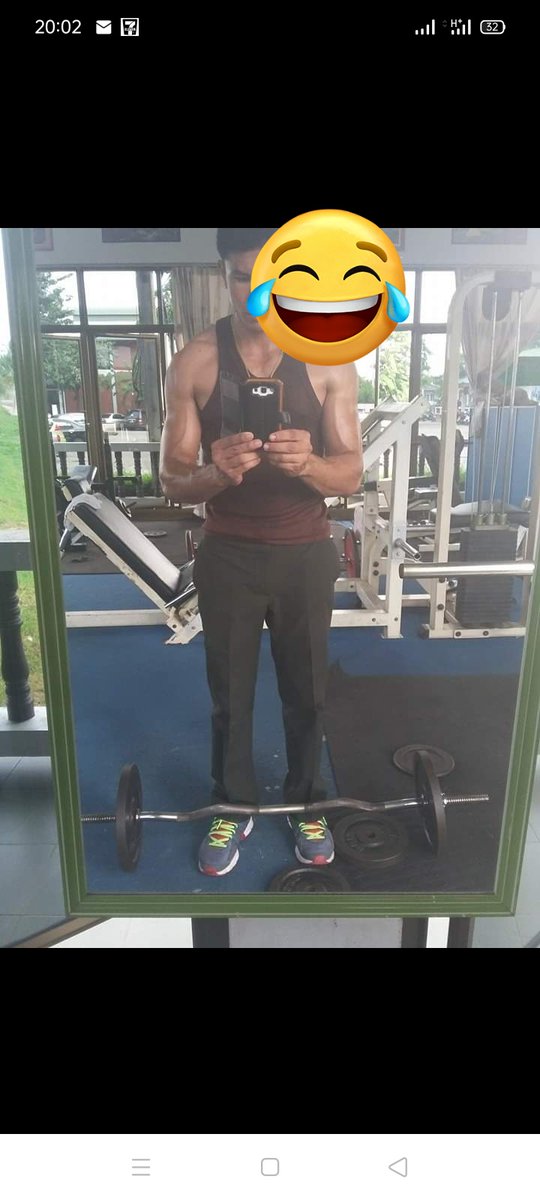 บรรยากาศไม่น่าไปฟิตเน็ตเลย..
น่านอนกอดกัน...(ไม่มีคนกอด)