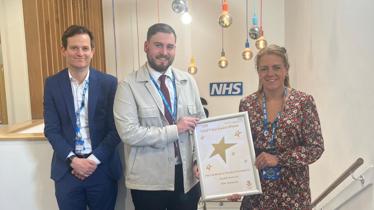 ⭐ Each month our colleagues nominate their peers in our Star Awards ⭐ 

Our latest joint winners are Oliver and Charlotte from The Health Information Service! They both 'quietly achieve great things' behind the scenes for our patients. Read more here 👉 buff.ly/3xnHKKT