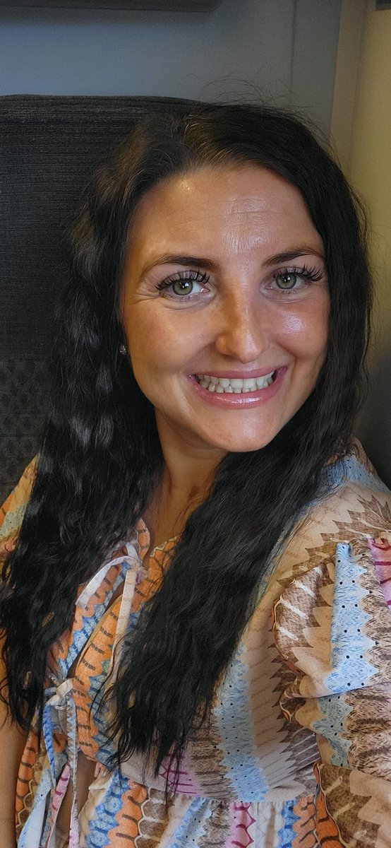 shell9876's tweet image. It's going to be a scorcher of a day today 🌞 😉