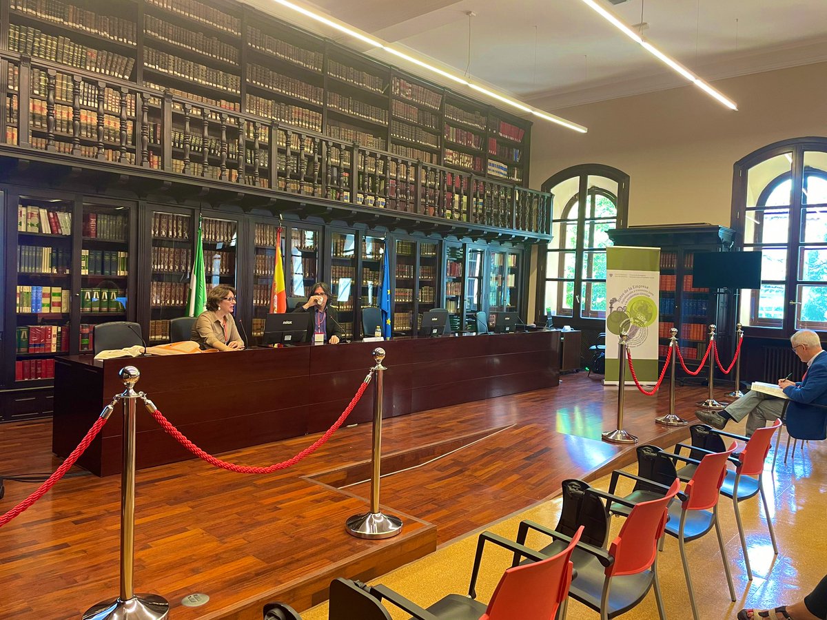 justicirculecon's tweet photo. Hemos dado inicio a nuestro primer día de congreso. 
Os invitamos a acompañarnos mediante nuestro canal oficial https://t.co/XsOhMEI36e
#justicirculecon #digitalizacion #uab #ugr https://t.co/3Kazi1Bl6L