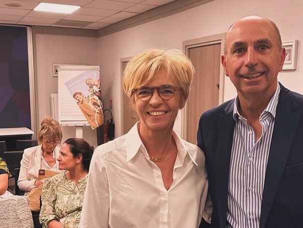 Animée par le conférencier Jean-Philippe ACKERMANN, notre soirée mensuelle était dédiée à  "L'art de créer une entreprise inspirante &amp; engagée"