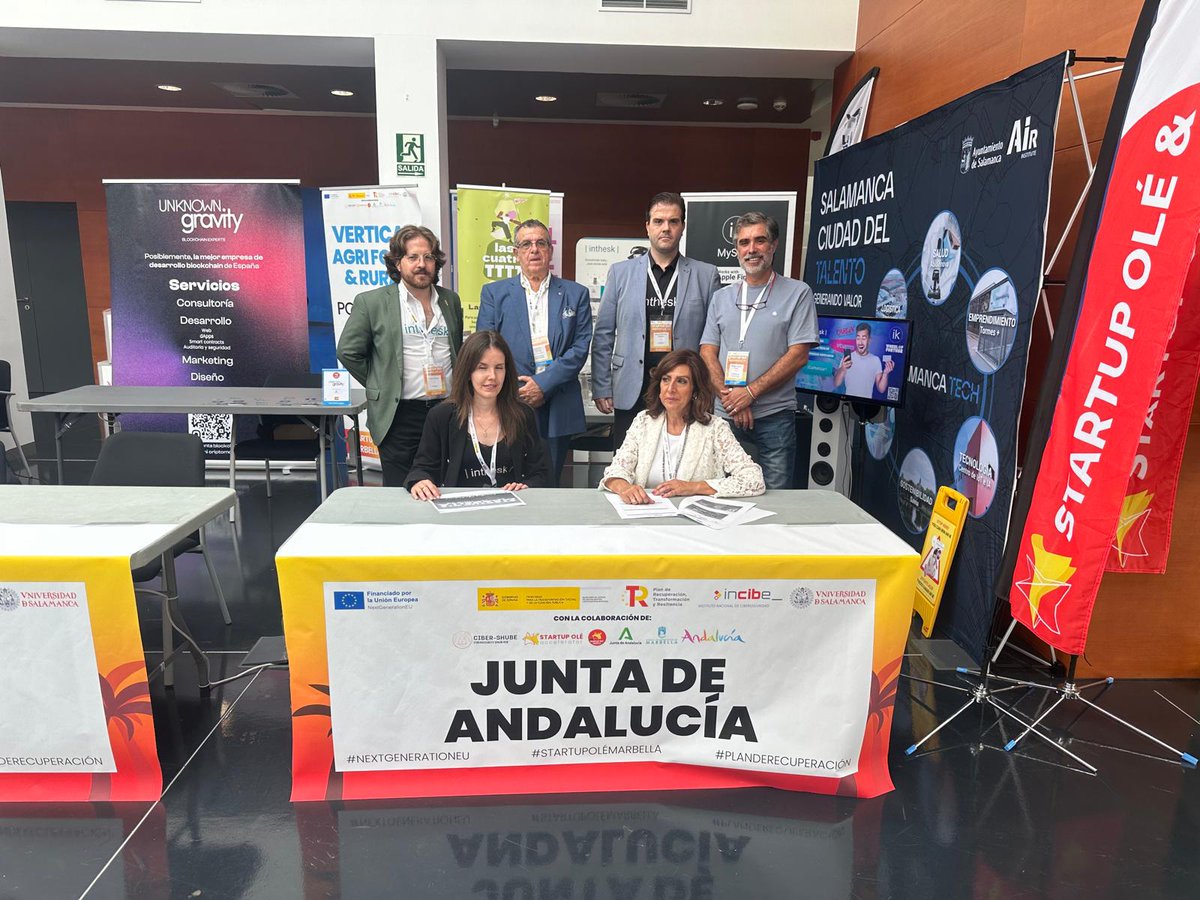 aemprende's tweet photo. 🟢⚫️ Hasta el próximo 28 de junio estaremos en #StartupOLÉ´24 #Marbella @Andalucialab

🔰Conectando #emprendedores #startups #scaleups y acompañando a #empresas innovadoras andaluzas. 

📌Búscanos en el stand @AndaluciaJunta
 🔝Somos #AEmprende @UniversidadAnd
 
#EmprendeAND https://t.co/WKHPZIrrF8