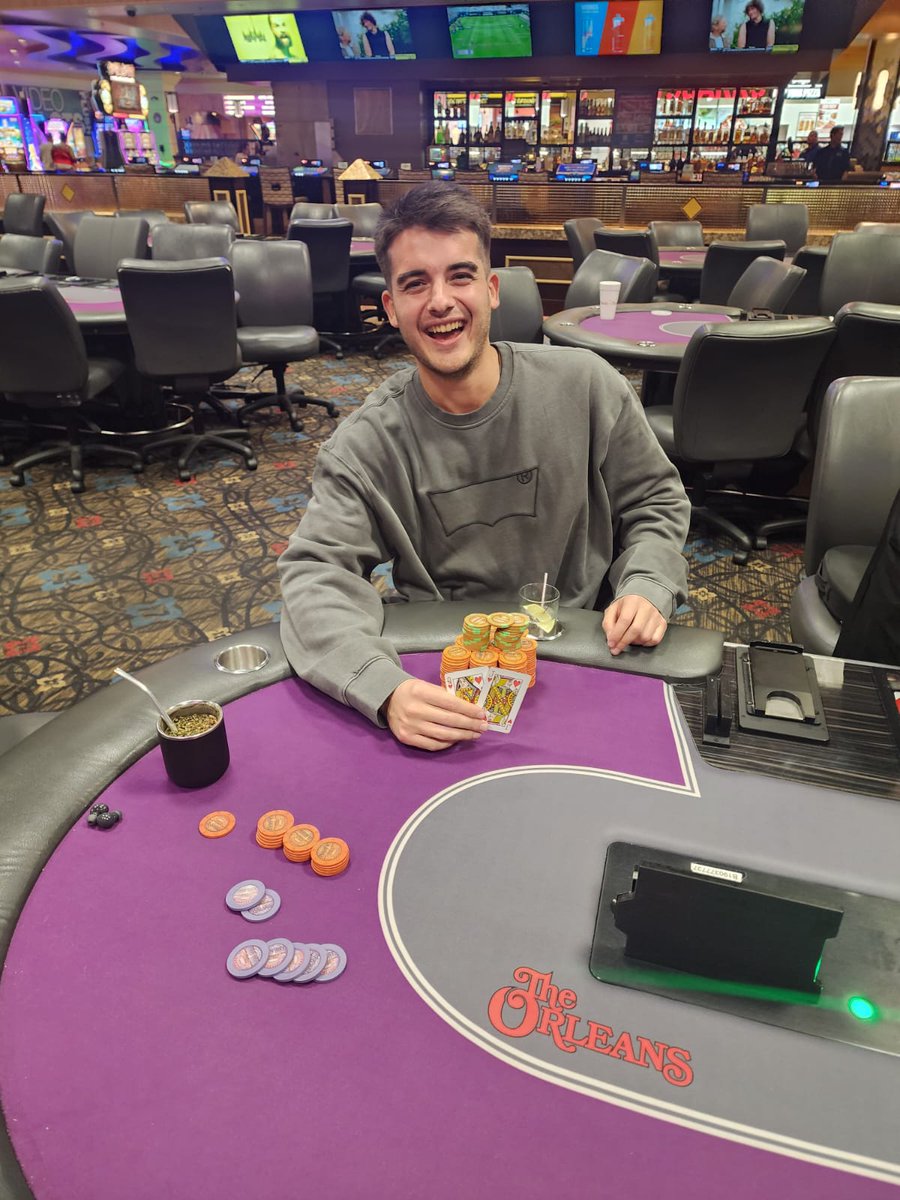 tatasanjuan's tweet image. Grande @mateosanjua , esto recién empieza 💪💪 @orleanscasino que bien nos tratas 🤩 chop entre 3 , y 3500 adentro 👏👏