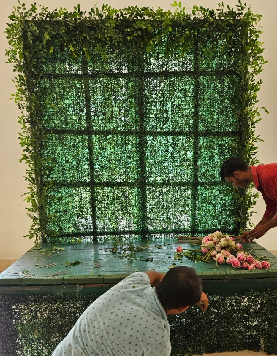 PureAstro2's tweet photo. #RaniSati #Dadi ki kripa se, aaj #MangalaPaath karne ka avsar aaya hai.
All this would never b possible without your contributions and tremendous support faith belief over the years upon #PureAstroVeda. Thanks to u all, these ceremonies and charitable work like helping #Cancer patients #Gaushalay #Orphanage #OldAgeHomes feeding the needy during festivals etc can be organized. In kaaryon ka shrey aap sabhi ko jaata hai
Ever thankful to my mentor DC Sir for all the help over the years
#JaiDadiKi
#JaiShreeBalajiKi
#JaiShreeRam