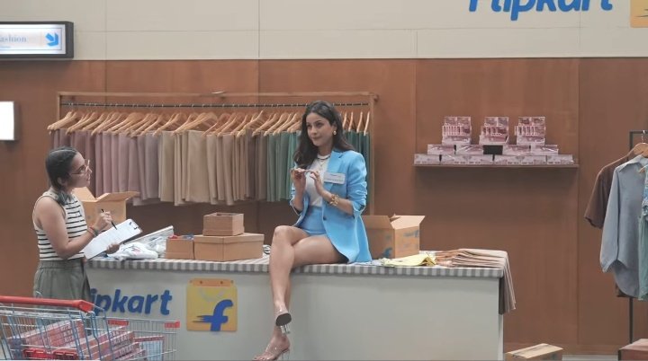 dazzler_hike's tweet photo. Shehnaaz has uploaded a new bts vid ...
https://t.co/oRTBd2sJqf
#ShehnaazGill 
#ShehnaazGallery https://t.co/5RHHIb9yMw