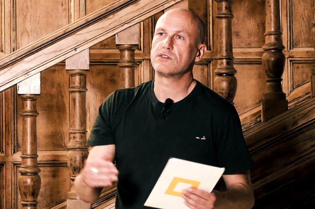 Hoy en <a href="/Culturas2_tve/">Culturas 2</a> de <a href="/la2_tve/">La 2</a>, <a href="/fonroman/">Fon Román Oficial</a> nos presenta #Enblanco de la mano de <a href="/Andrea_Fergon/">Andrea Fergón</a> 🤍
Desde <a href="/lamistralmadrid/">Librería La Mistral</a>