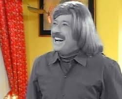 latiasebi's tweet photo. Quise buscar la entrevista de Furia con Vero Lozano y escribía en YouTube “Furia en AM”  y no saltaba nada. Claro amor alguien que me diga  que Vero Lozano dejó de hacer un programa con Leo Montero y Pepe Pompin hace 15 años. https://t.co/u3nFlCPRa1