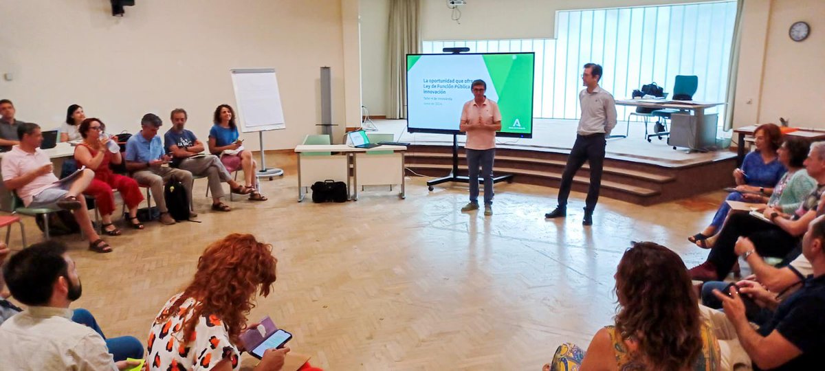 IAAPJunta's tweet photo. 🚀El @IAAPJunta y la SGAP trabajando con @InnovAnda21 para explorar las oportunidades que ofrece la nueva Ley de la Función Pública de Andalucía, con el objetivo de impulsar la innovación en nuestra Administración https://t.co/XFwIe3LcLb