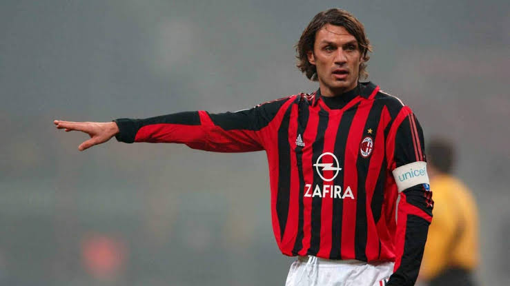 Buon compleanno. 
Selamat ulang tahun, Paolo Maldini. 

Salah satu bek terhebat sepanjang masa. 

Kira-kira, siapa bek yang lebih hebat dari Paolo Maldini??