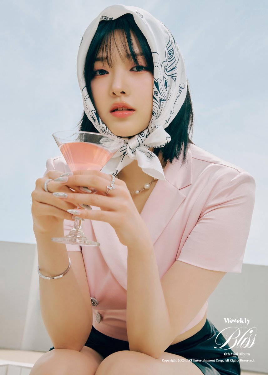 Weeekly 
6th Mini Album [Bliss]
Concept Photo #LIGHTS Ver.
#박소은 #ParkSoeun

2024.07.09 18:00 (KST)

#위클리 #Weeekly
#Bliss #LIGHTS_ON 
#Weeekly_LIGHTS_ON