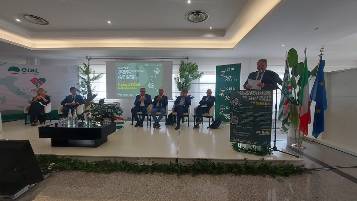 CISLAbruzzoMoli's tweet photo. Il Presidente della Regione Molise Francesco ROBERTI,è intervenuto al Convegno #Cisl, #FnpCisl, #FpCisl dal titolo “Sanità e protezione sociale integrate:un investimento per il Molise" per portare il contributo del governo regionale sui temi strategici come la sanità e il sociale https://t.co/FoIqx8bJEp