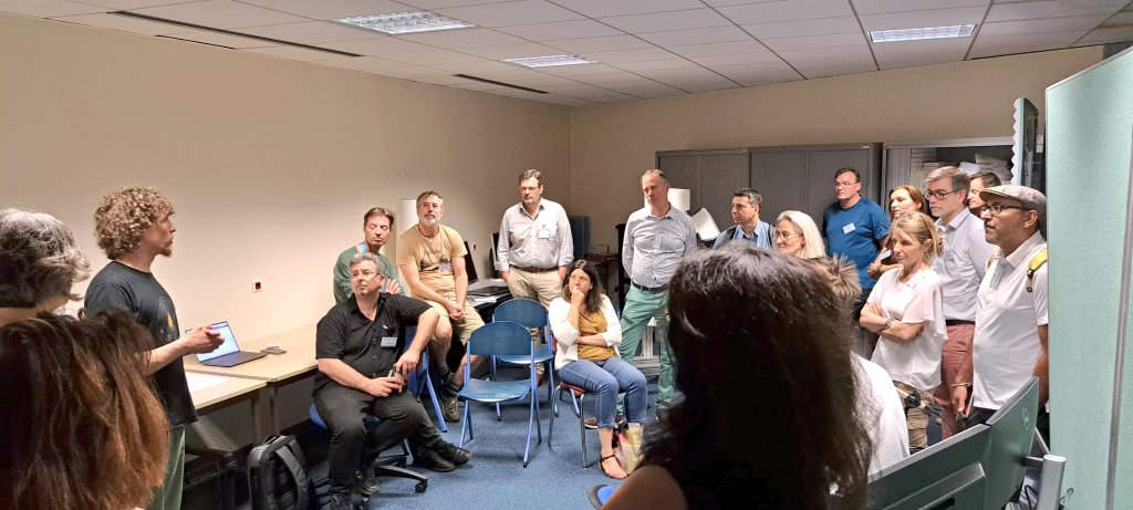 Suite du programme pour l'<a href="/IHEST/">IHEST ➡️ ihest.bsky.social</a> :
✅ Démonstration de <a href="/dynalips/">Dynalips</a> sur la synchronisation labiale avec <a href="/AbelDocFR/">ABEL Louis</a> &amp; Théo Biasutto <a href="/Inria/">Inria</a>
 ✅ Atelier sur la #perspective chez le peintre Yan Van Eyck avec les travaux de vision par ordinateur de Gilles Simon <a href="/Univ_Lorraine/">Lorraine</a>
<a href="/labo_Loria/">Loria</a>