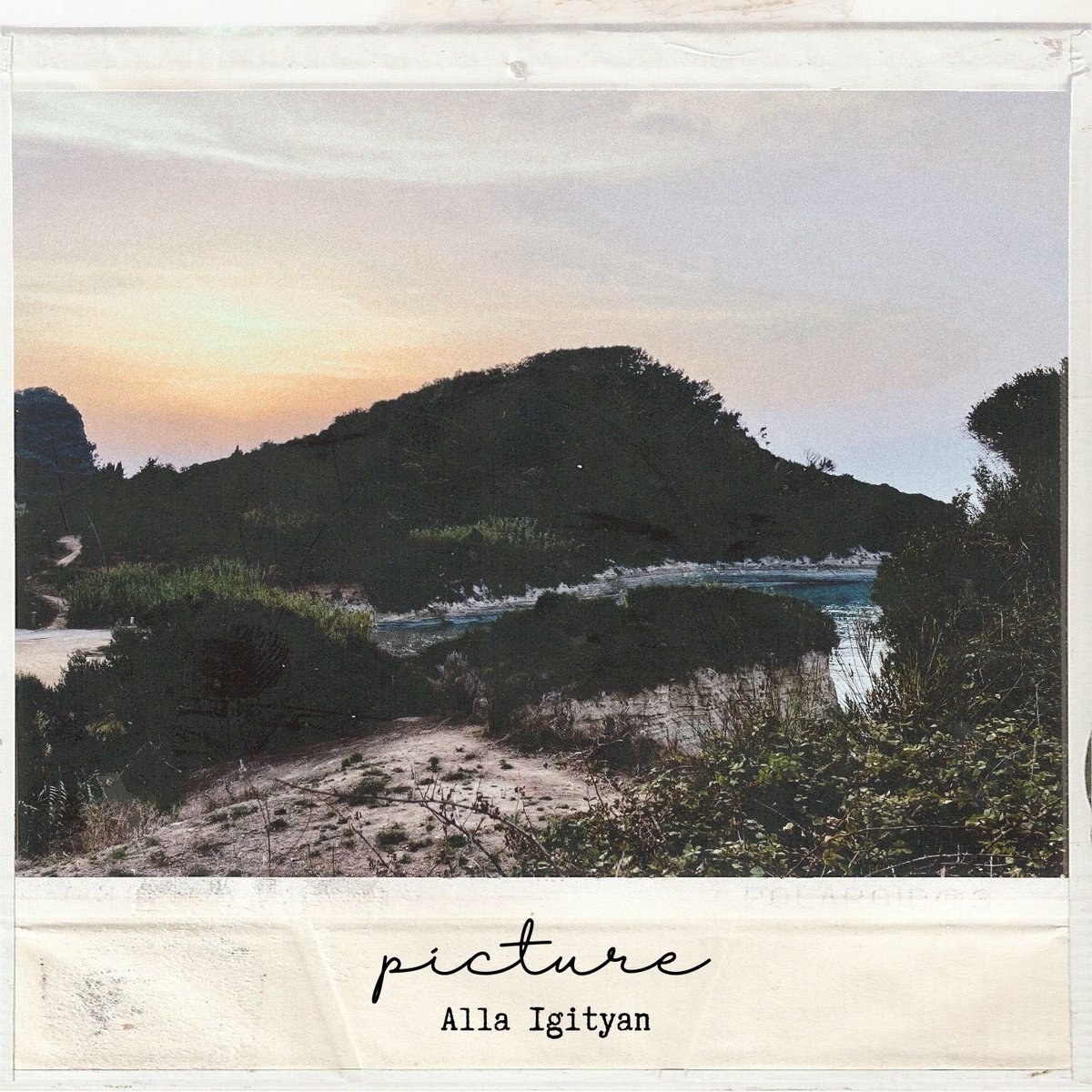 My new song, "Picture", will be out on Friday, and I couldn't be more excited. I’ve prepared a special gift tailored to this song, and I’d like to send it to one of you. Pre-save the song to enter the giveaway:
distrokid.com/hyperfollow/al…

#newmusic #giveaway