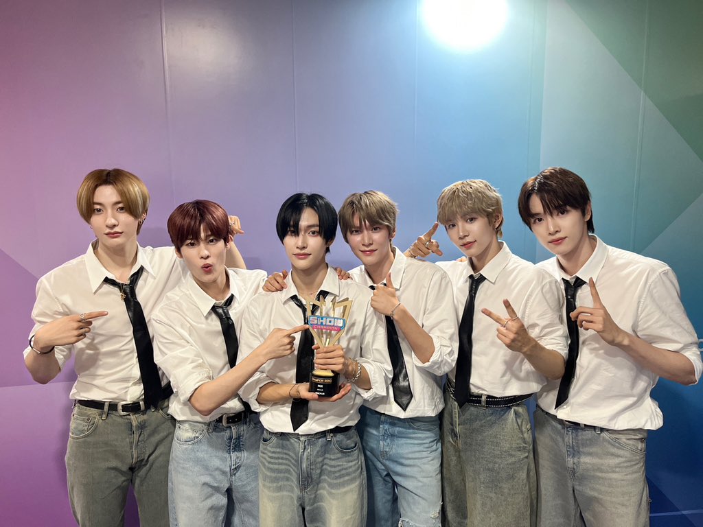 SHOWCHAMPION tweet media