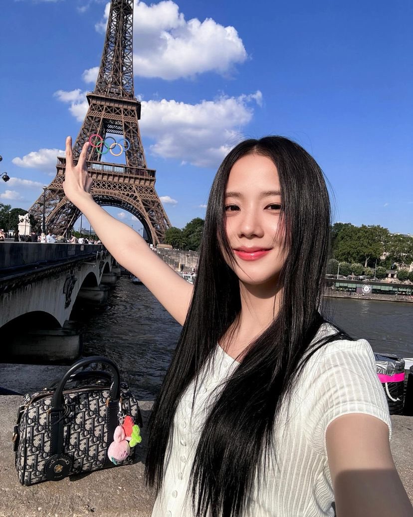 blackpinkbabo's tweet photo. Jisoo IG update 🩷 @Blackpink https://t.co/inBOuKcM95
