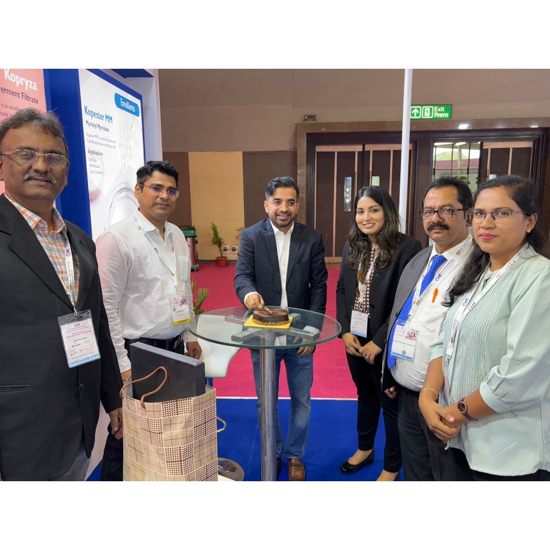 KumarOrganic's tweet image. Our stall K01A at Cosmohome Tech Expo 2024, Pragati Maidan, inaugurated by Vimal Bhola, Co-Founder and R&amp;amp;D Director at Innovist, marks a monumental start. Meet our R&amp;amp;D, Formulation, Sales, and Marketing teams at the experience centre to explore innovative products. #CosmohomeTech