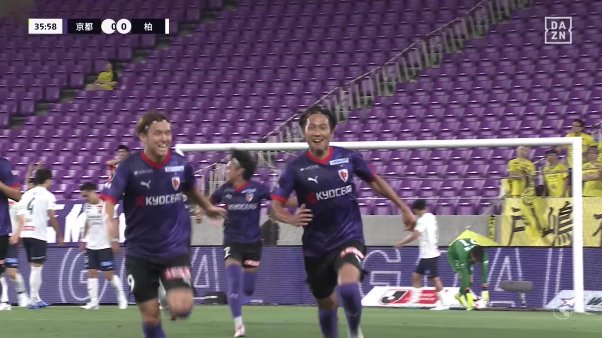 谷内田哲平　サイン入りユニフォーム HATTRICK（ハットトリック）-選手の想いをファンへ届ける公式