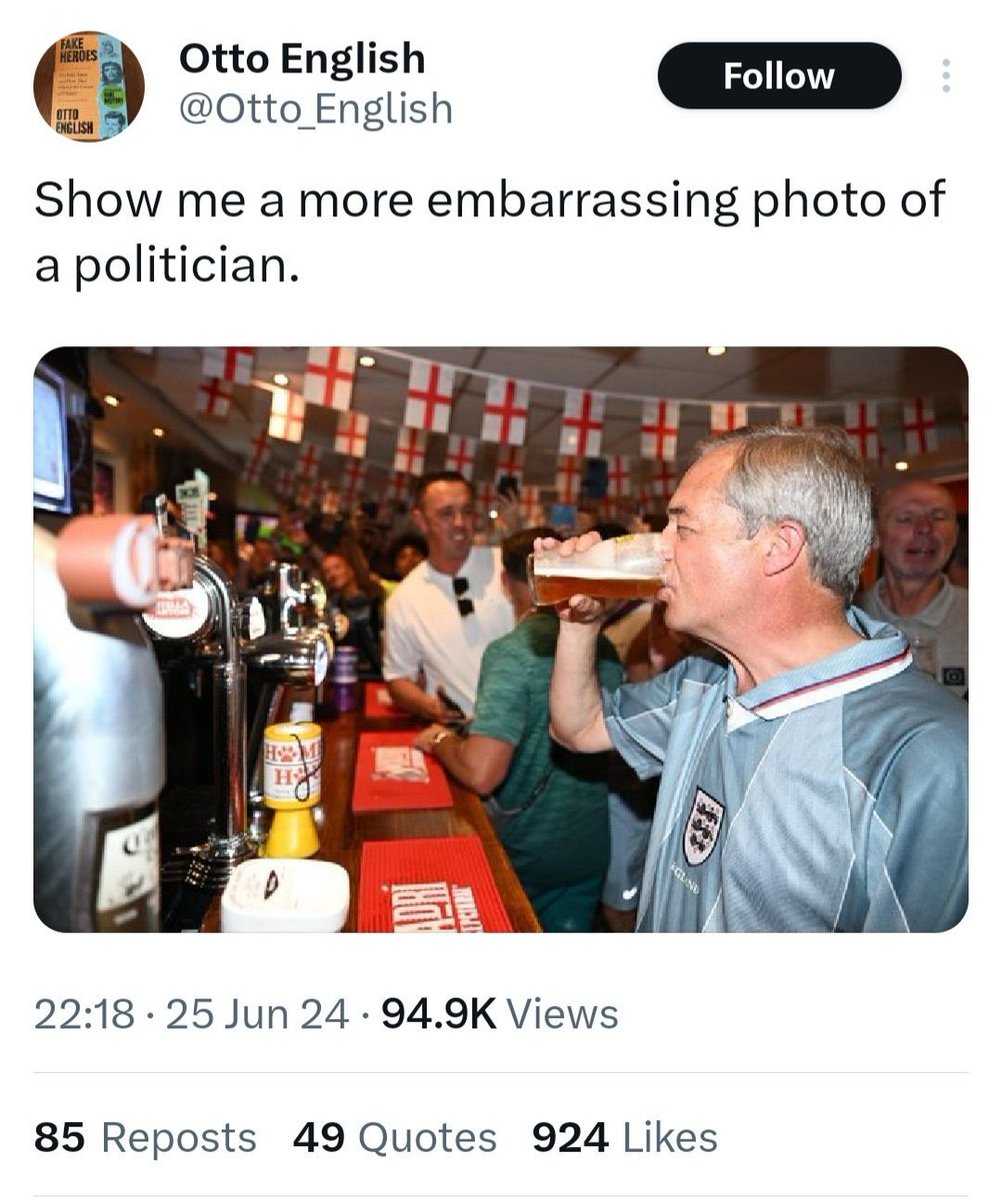 TateTheTalisman's tweet image. Englishman. Down the pub. Drinking a beer. Watching the footy. 

Not in snotty wine bar or a child molestation sex party? 

This is very UNLIKE a politician for sure.

But embarrassing it is not.