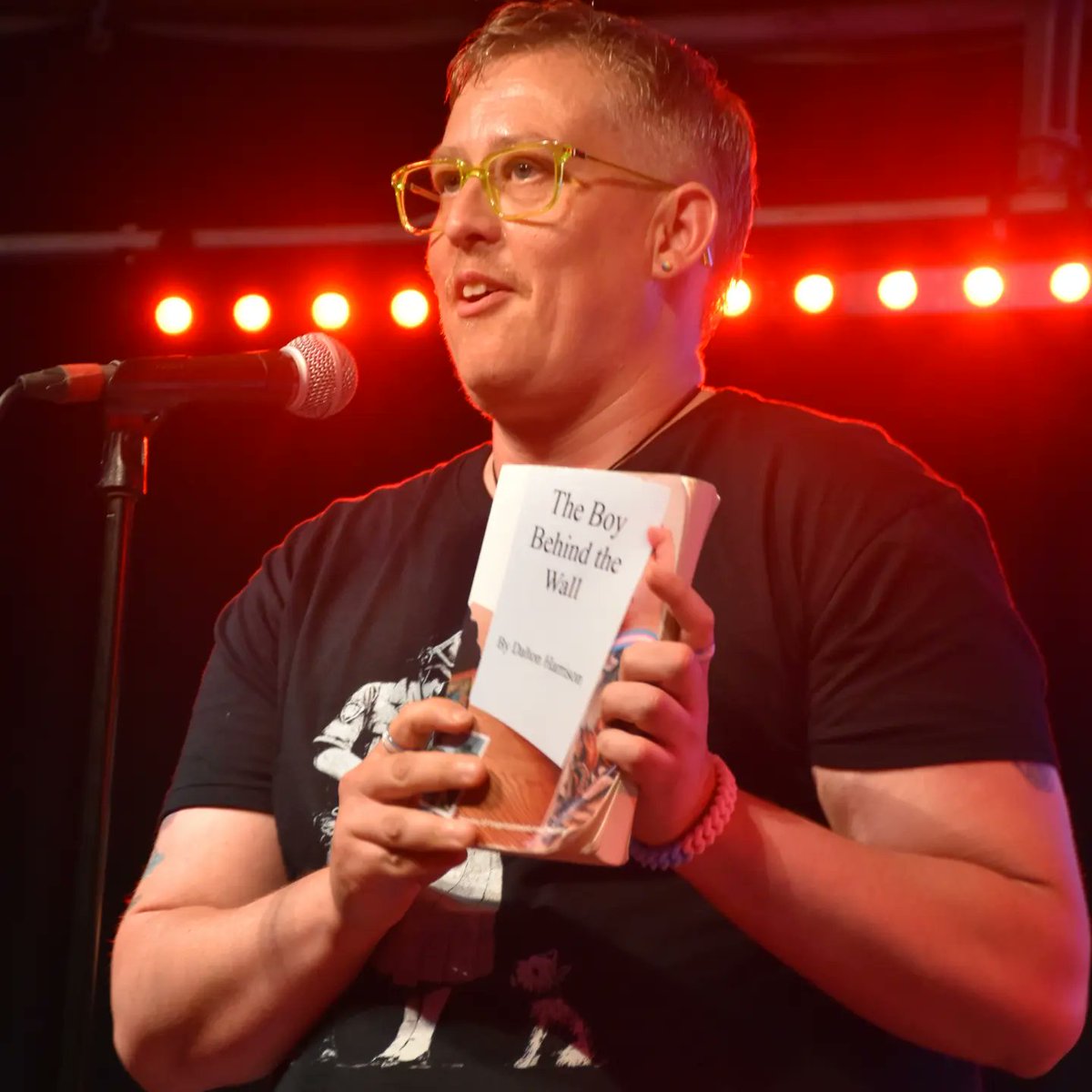 Big moments, what a difference five years can make from fresh out of Jail sitting in the audience to having my own book &amp; standing on stage with so much talent, talking about my journey &amp; graduation <a href="/BlurtheLines_/">Blur the Lines</a> with the epic <a href="/JustLence/">Lence</a> <a href="/LeedsLit/">Leeds Lit Fest</a> <a href="/HPBCLeeds/">Hyde Park Book Club</a> #KeepMovingForward