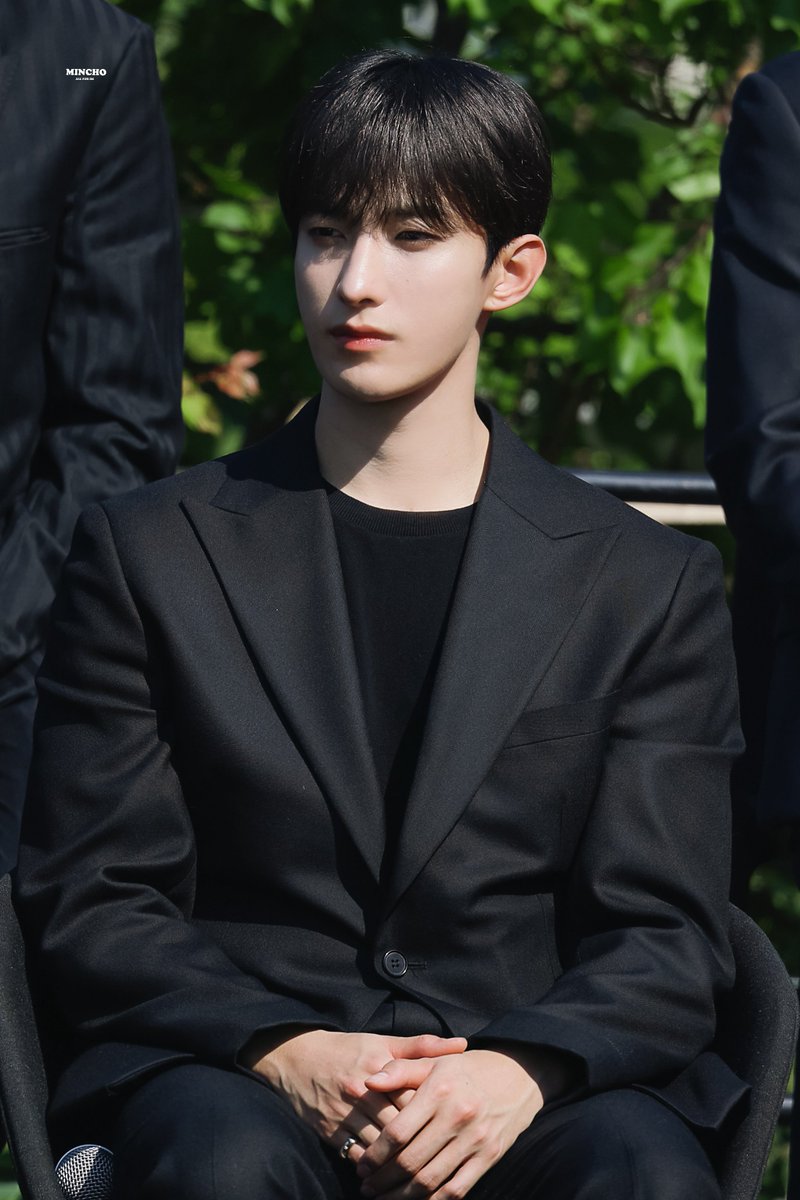 MinCho_O218's tweet photo. 240626 유네스코 UNESCO

#SEVENTEEN #세븐틴
#도겸 #DK #ドギョム https://t.co/Stpjejxk91