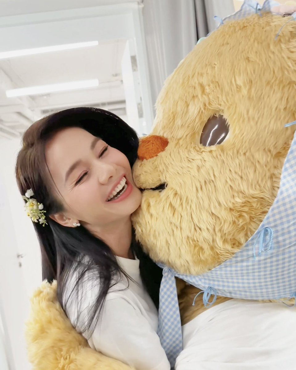 tai_ora_thai's tweet photo. น้อนเนยน่าร๊ากกกก 🧸🫶🏻 @butterbear_th  #ต่ายอรทัย #น้องเนย #GMMMusic 
#grammygold #taiorathai 
#ผู้หญิงหัวใจอีสาน https://t.co/AQ4xVNsA1Q