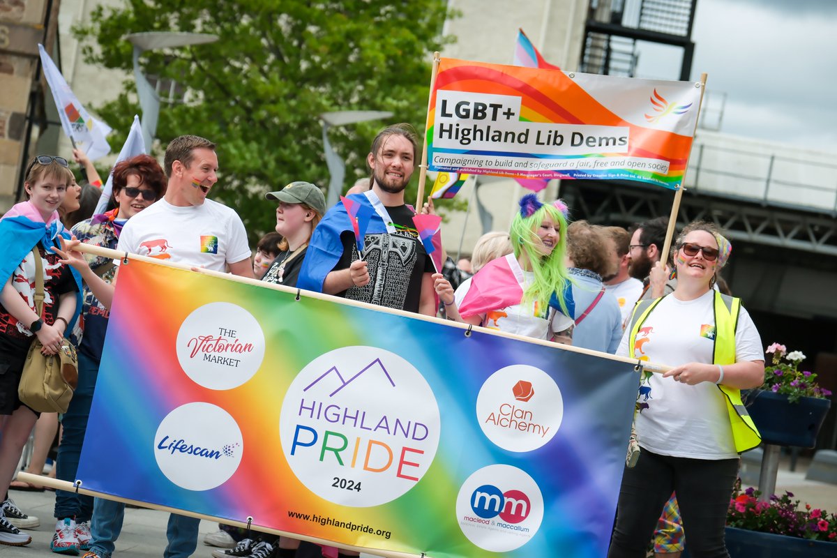 Alexander Williamson tweet media