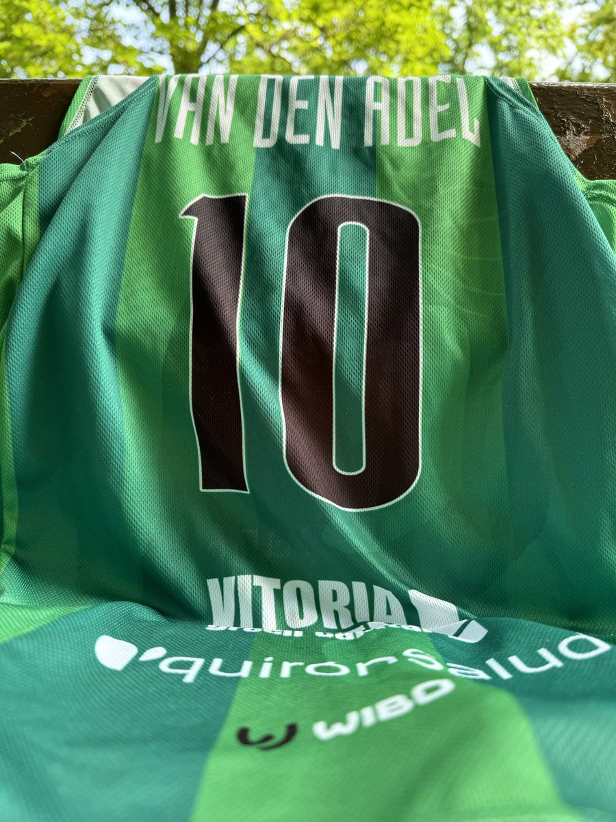 Araski's tweet photo. 𝗦𝗢𝗥𝗧𝗘𝗢 ‼️

¡Consigue la camiseta de @Nat_vdAdel! 

1⃣ RT a este tweet 
2⃣ Seguir a @Araski 

*𝐿𝑎 𝑒𝑛𝑡𝑟𝑒𝑔𝑎 𝑑𝑒𝑙 𝑝𝑟𝑒𝑚𝑖𝑜 𝑒𝑠 𝑒𝑛 𝑉𝑖𝑡𝑜𝑟𝑖𝑎 (𝑁𝑜 ℎ𝑎𝑦 𝑒𝑛𝑣𝑖́𝑜)
*𝑆𝑜𝑟𝑡𝑒𝑜 𝑒𝑛 𝑋 𝑒 𝐼𝑛𝑠𝑡𝑎𝑔𝑟𝑎𝑚

#LaMagiadeMendi #MendikoMagia https://t.co/zXA9Qgba1U