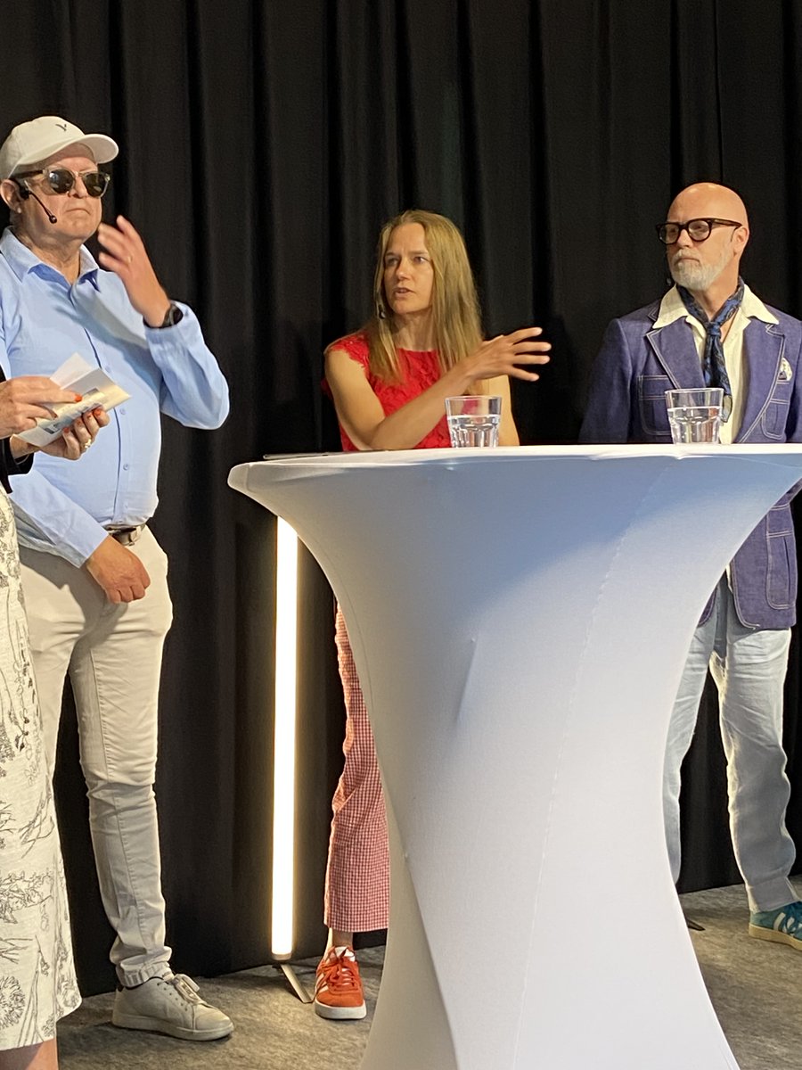 Medicinska fakulteten, Lunds universitet (@medfak_lu) on Twitter photo Om nya terapier #ATMP <a href="/Almedalsvecka/">Almedalsveckan</a> : ”Det finns forskare i Europa som jobbar mycket med att få ner priset och vi behöver inte uppfinna hjulet igen utan vi behöver samarbeta.” stamcellsforskare Anna Falk <a href="/Lundsuni/">Lunds universitet</a> Om nya terapier #ATMP <a href="/Almedalsvecka/">Almedalsveckan</a> : ”Det finns forskare i Europa som jobbar mycket med att få ner priset och vi behöver inte uppfinna hjulet igen utan vi behöver samarbeta.” stamcellsforskare Anna Falk <a href="/Lundsuni/">Lunds universitet</a>