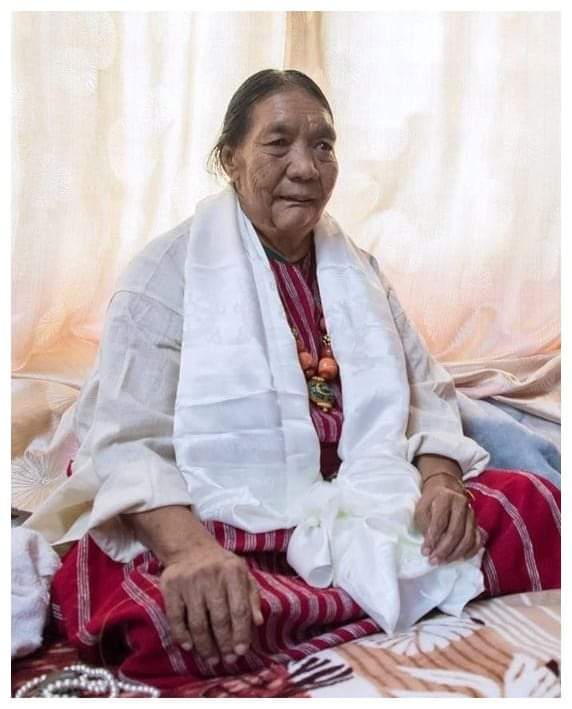 ChownaMeinBJP's tweet photo. With a heavy heart, I offer my sincere condolence to HCM Shri @PemaKhanduBJP ji and his family, on the passing away of his mother, Smt Ama Lezang ji.

The pain of losing a mother cannot be put to words. My thoughts and prayers remain with his family in this hour of grief. The legacy of his mother's love and kindness will live on in our hearts.

As I pay my last respects to her, I pray for her soul to attain Nirvana.