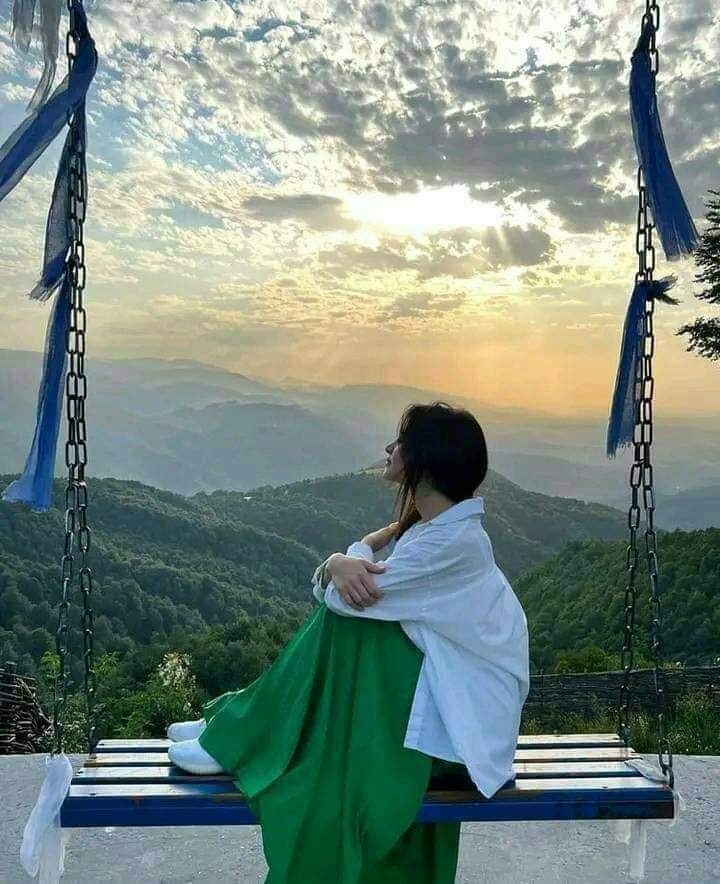 Single ✨🤎= Hi 
Married 🔥💜= Hello
Relationship 💕=oye
