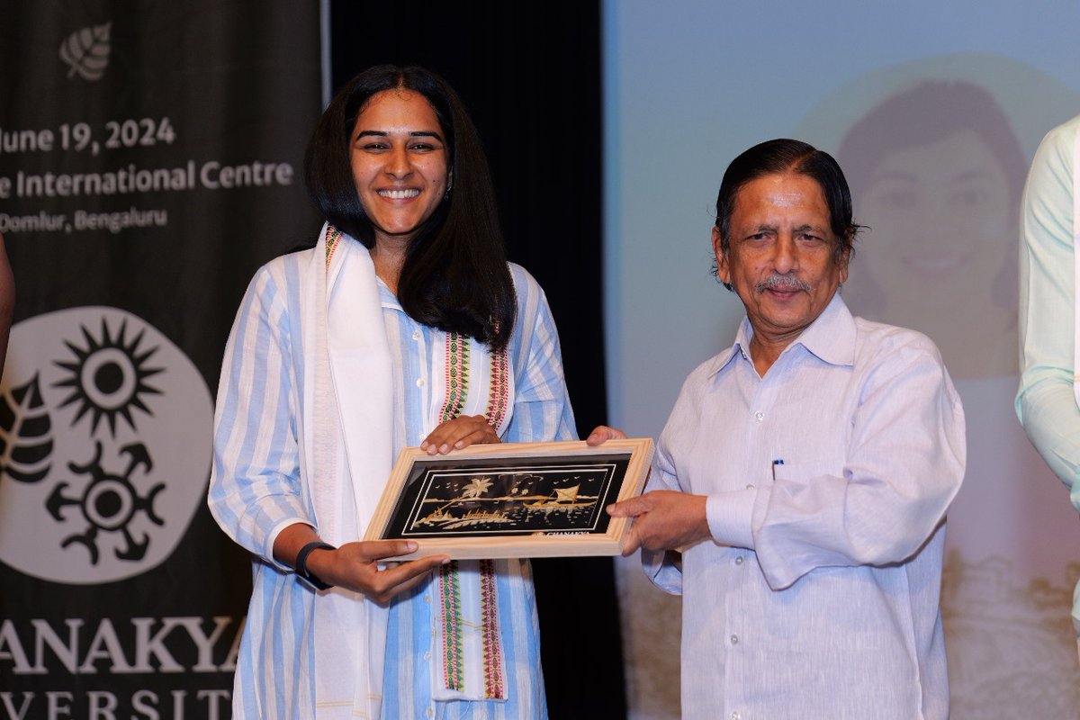 actgrants's tweet photo. So incredible to see two of our #ACTForEnvironment portfolio organisations, @solinas_in and Farmers for Forests (F4F), felicitated at the recently held grand launch of the Chanakya Centre for Sustainability ⭐️ 

This centre will serve as a multidisciplinary hub that aims to encourage innovative solutions and provide policy guidance, and we’re proud to see Solinas and F4F being heralded as pioneers of #sustainability! 

#CoFounderOfSocialChange